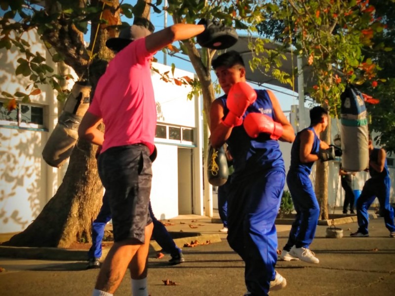 Pugilistas tuxpeños se preparan para torneo regional