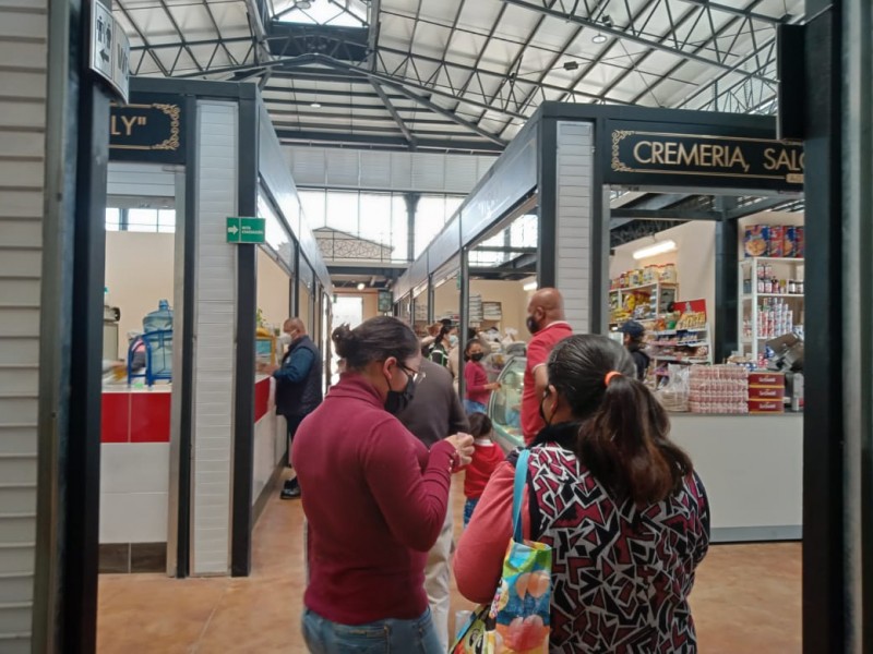 Pugna entre comerciantes por mercado en Lerma