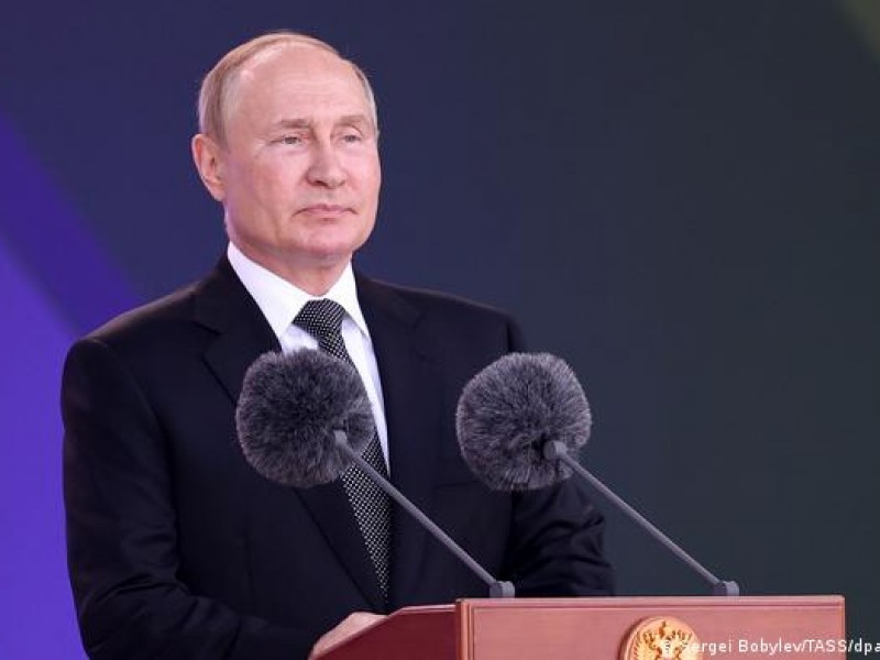 Putin anima a rusas a tener más hijos