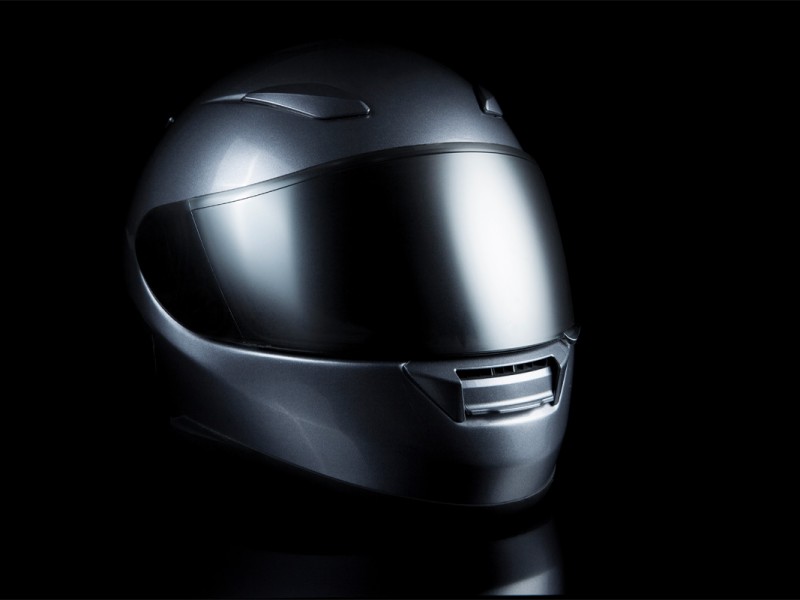 ¿Qué considera para comprar un casco para moto?