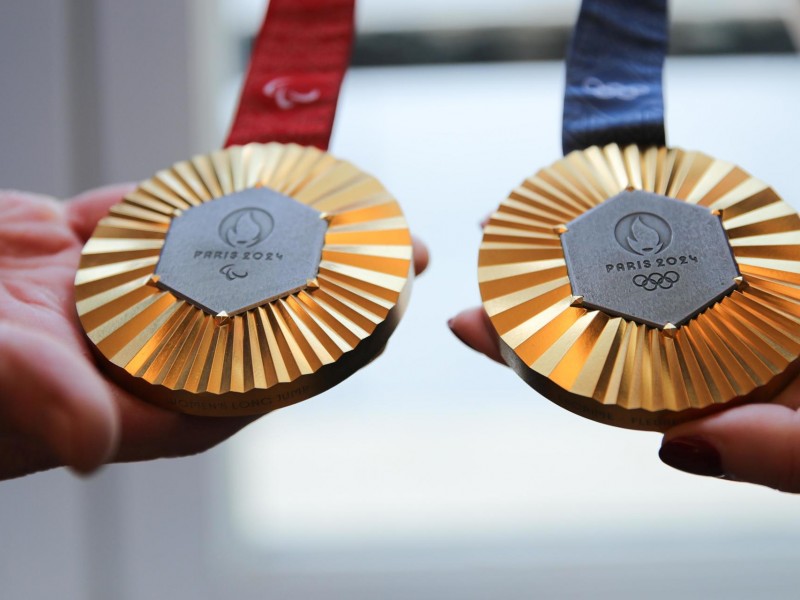 ¡Qué elegancia! Así son las medallas de París 2024