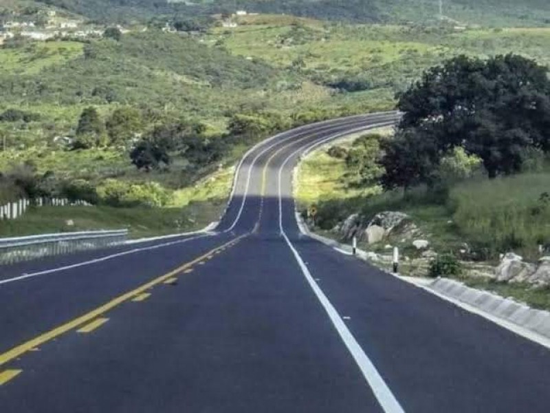 Queda abierta carretera Oaxaca a Puerto Escondido