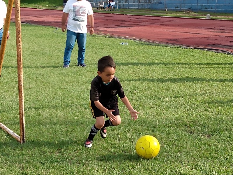 Queda inaugurado el torneo infantil 