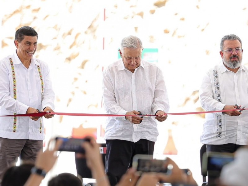 En Oaxaca, quedó oficialmente inaugurada autopista Barranca Larga-Ventanilla