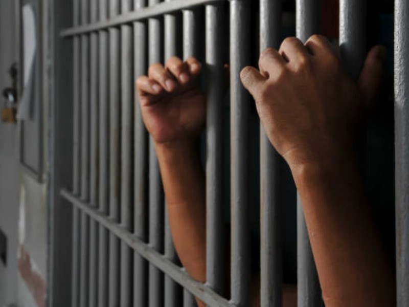 Quedan presos dos hombres por intentar asesinar a una mujer en Obregón