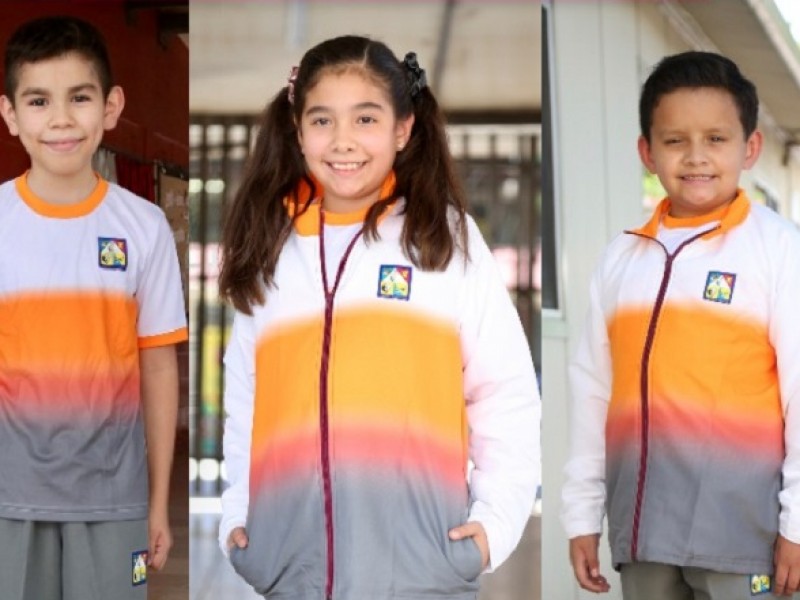 Quedan uniformes deportivos sin recoger por padres de familia