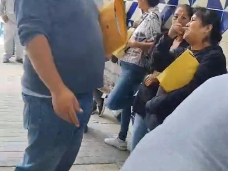 Queja por lentitud en emplacar un auto en el CIS