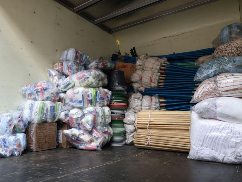 Envía Querétaro 55 toneladas más de ayuda a Guerrero