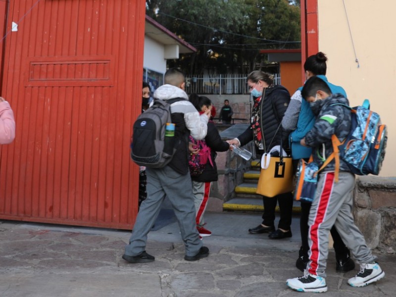 Querétaro entregará libros de texto en septiembre, afirma gobernador