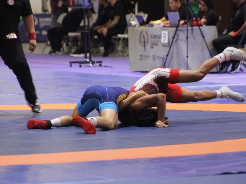 Querétaro suma 17 medallas en Lucha Grecorromana
