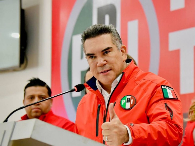 Quieren un PRI de rodillas: Alito Moreno