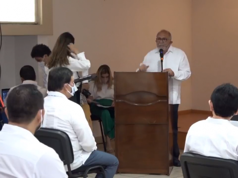 Químico Benítez promueve Mazatlán en su visita a Culiacán