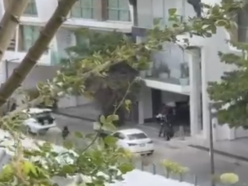 Rafaguean tres viviendas en Colinas de San Miguel