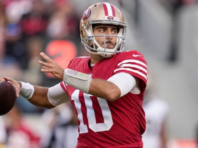 Raiders contratan a Jimmy Garoppolo por tres años