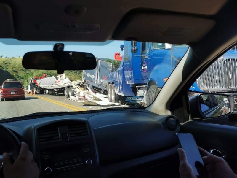 Rapiña a trailer que transporta salchichas