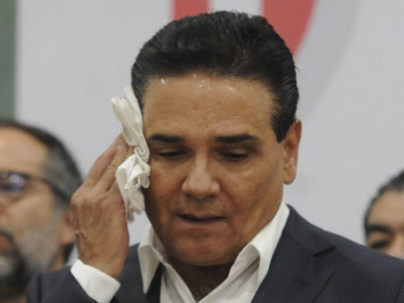 Ratifican suspensión judicial; exgobernador Silvano Aureoles no puede ser detenido