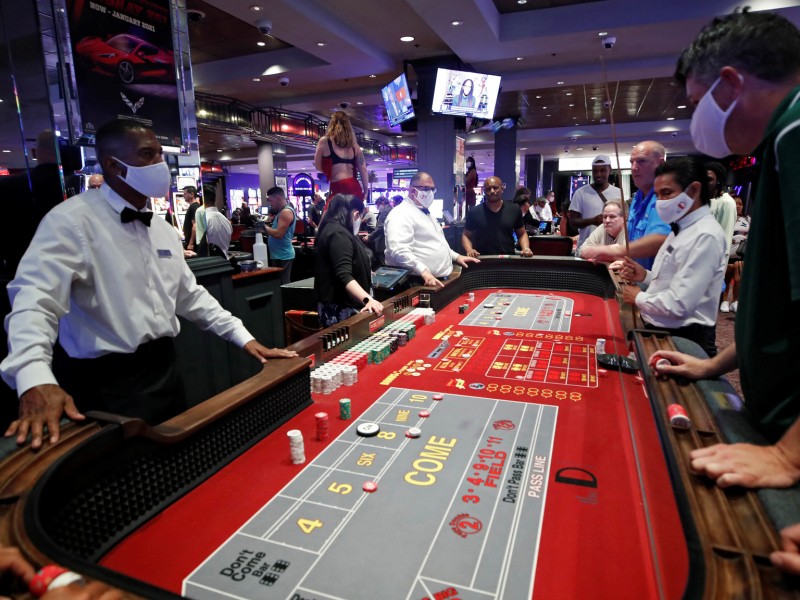 Reabren 4 de 7 casinos en Guadalajara