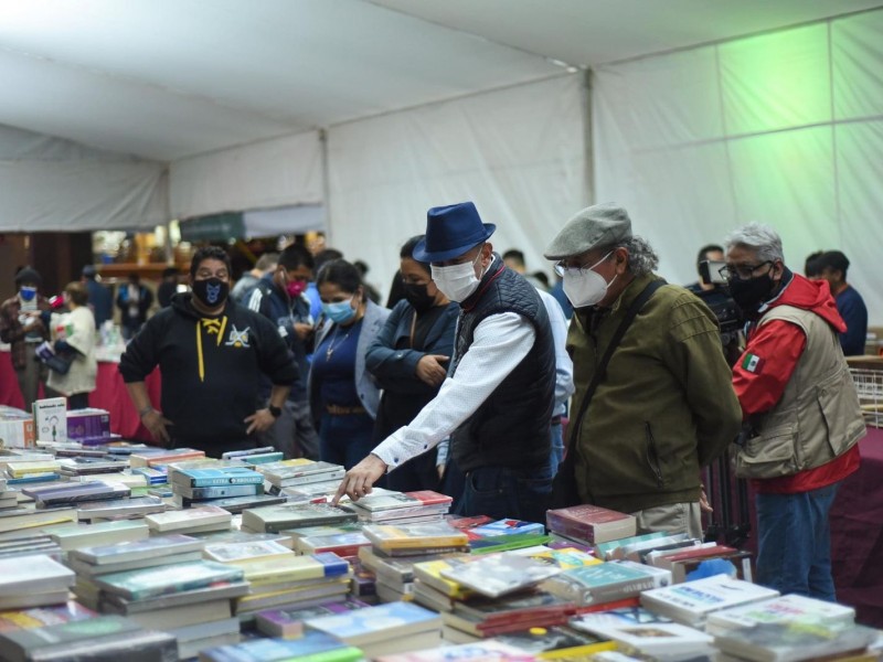 Reabren Parque Juárez con Feria Xalapeña del Libro