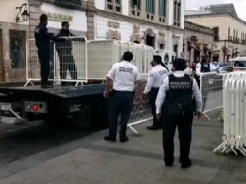 Reabren plazas del Centro tras semanas cerradas