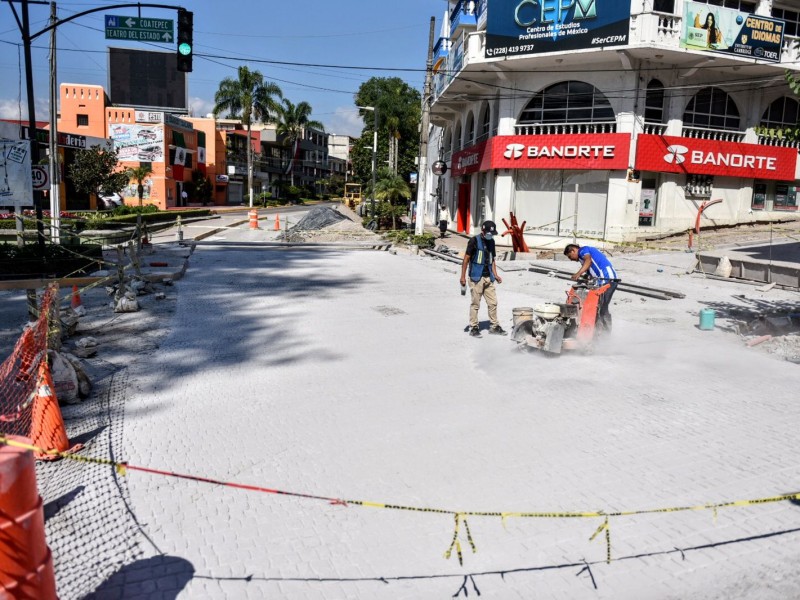 Reabrirán paso en esquina de Ávila Camacho y Clavijero