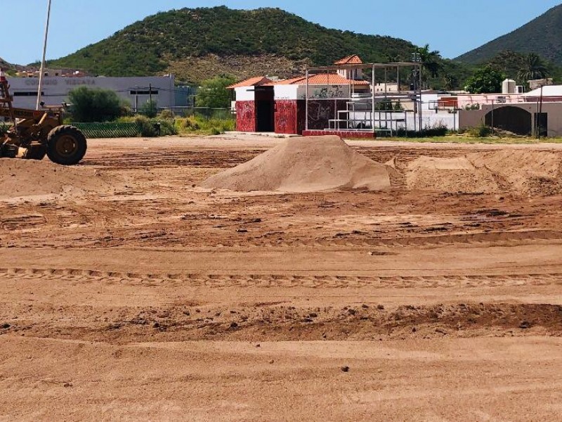 Reactivan campos deportivos en el Puerto