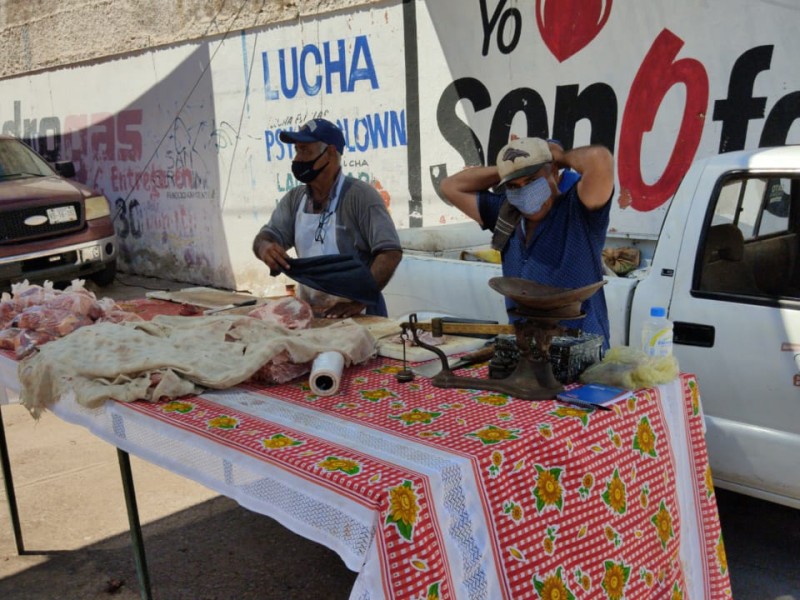 Reactivan  tianguis actividades en lugares de costumbre