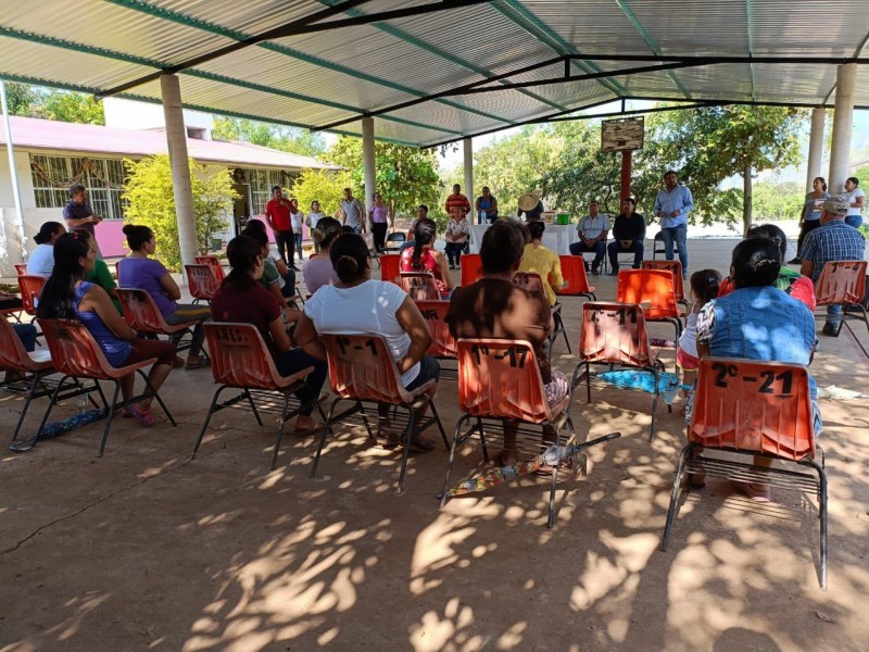 Reactivarán clases presenciales en Las Mesas, Petatlán