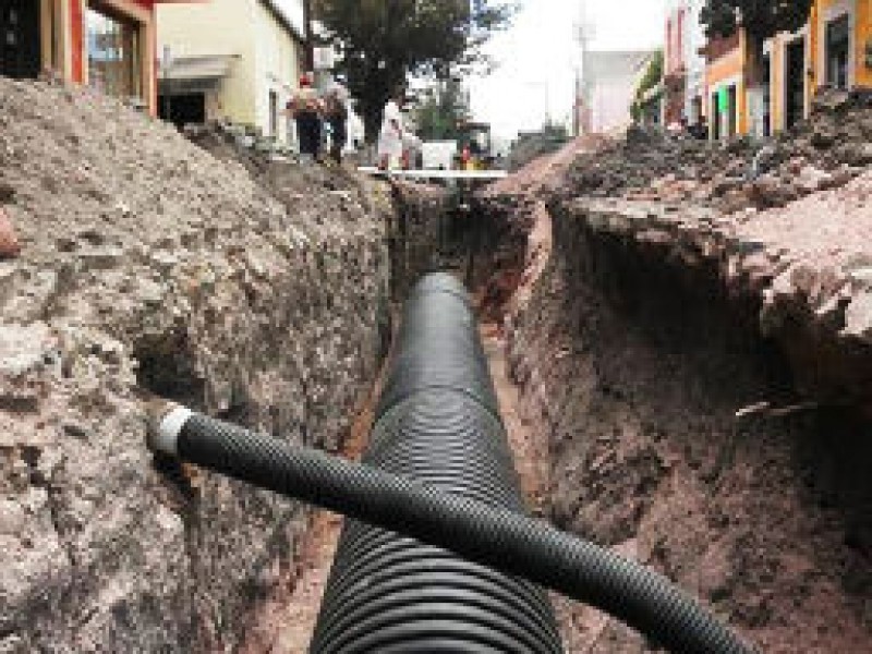 Reajustan presupuesto de obras para atender problemas de agua