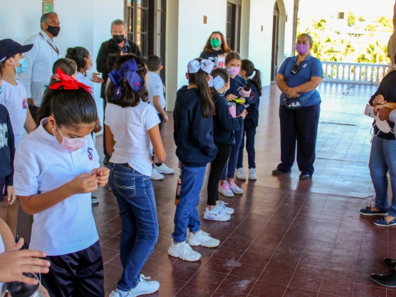 Realiza Acción Cívica programa “Visitas guiadas” en Palacio Municipal