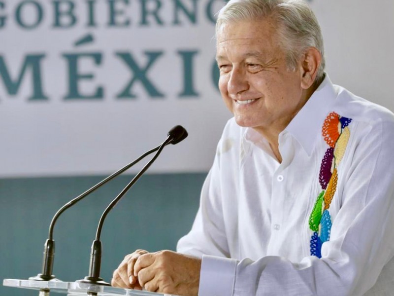 Realiza AMLO gira por Oaxaca y Veracruz