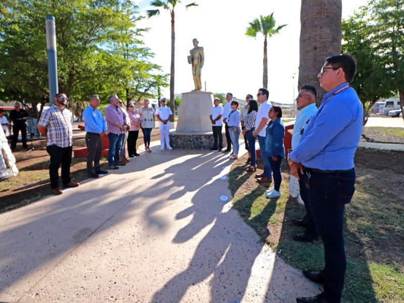 Realiza Ayuntamiento de Guaymas ceremonia al General José María Yánez.