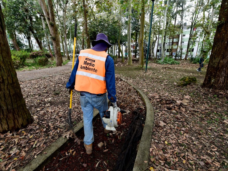 Realiza ayuntamiento jornada comunitaria en Xalapa