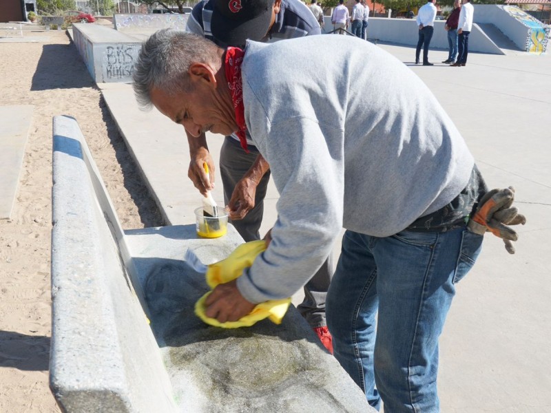 Realiza Desarrollo Urbano mantenimiento a calles y parques