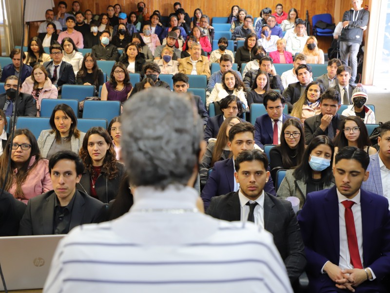 Realiza Facultad de Química coloquio