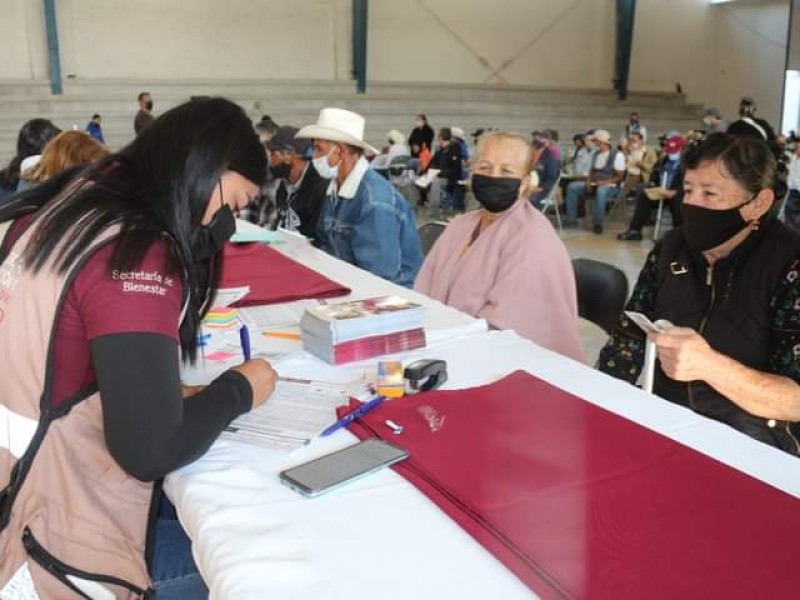 Realiza Jacona jornada de inscripciones al Programa del Adulto Mayor