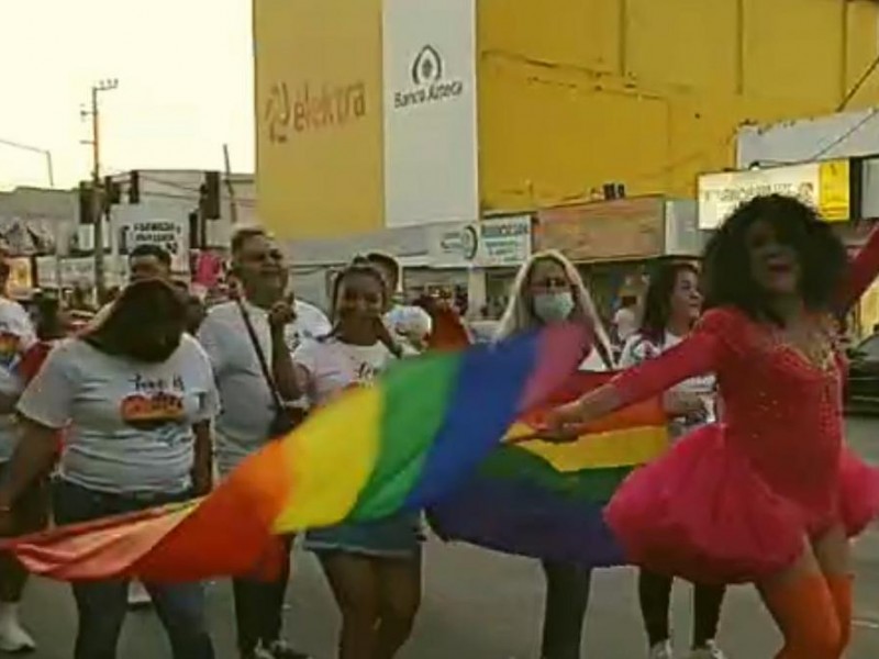 Realiza marcha del orgullo LGBT en Guaymas