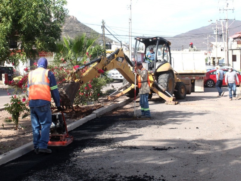 Realiza Obras Públicas Municipales trabajos en sectores de Guaymas