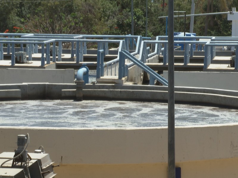 Realiza Oomsapas análisis para la comercialización de aguas residuales
