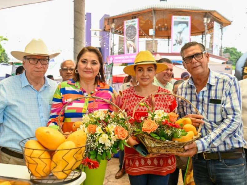 Realizan 20. Festival Internacional del mango ataulfo