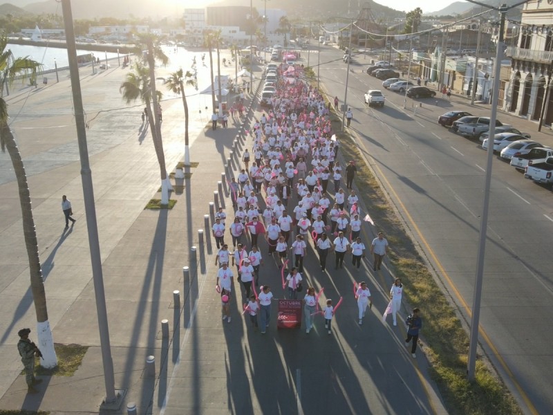 Realizan Caminata Rosa en Guaymas