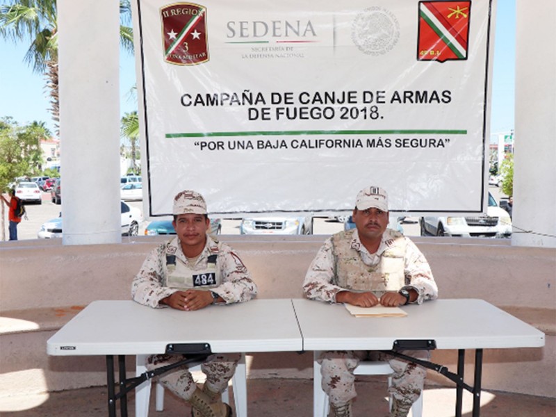 Realizan campaña de canje de armas de fuego