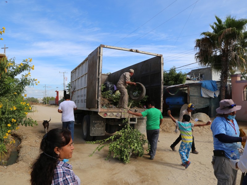 Realizan campaña de descacharrización en Vista Hermosa