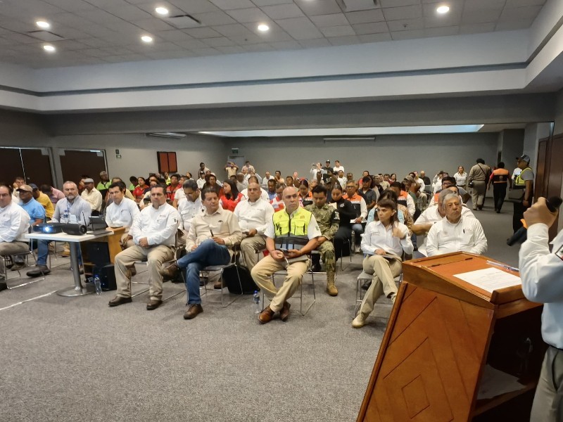 Realizan capacitación sobre manejo de riesgos por hidrocarburos en Salina Cruz