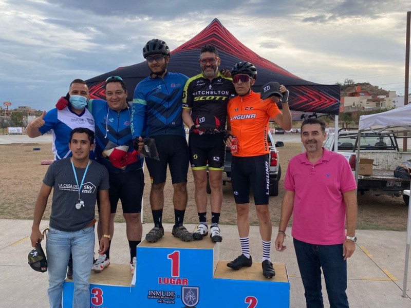 Realizan carrera ciclística organizada por el INMUDE