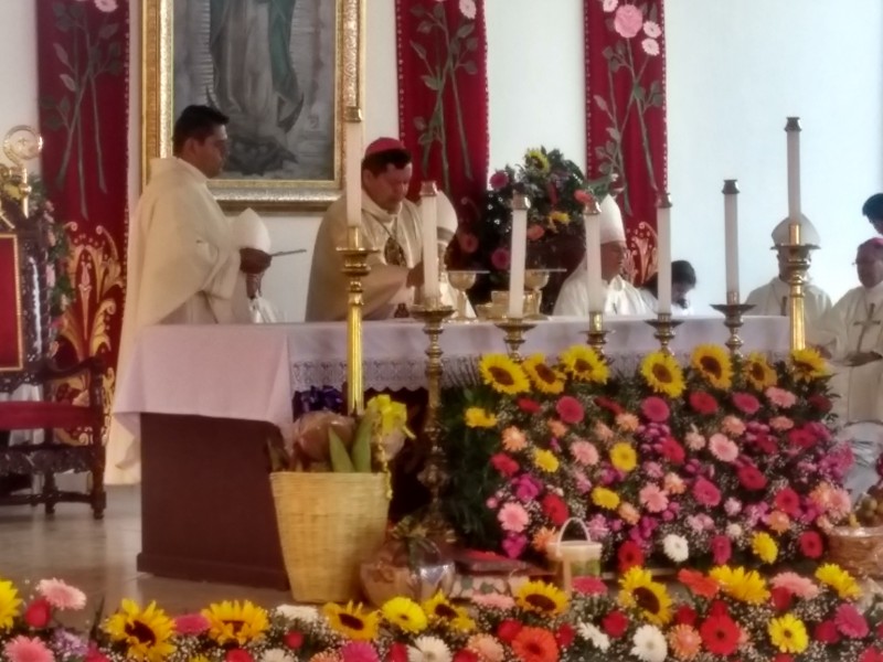 Realizan celebración eucarística por inicio del ministerio episcopal