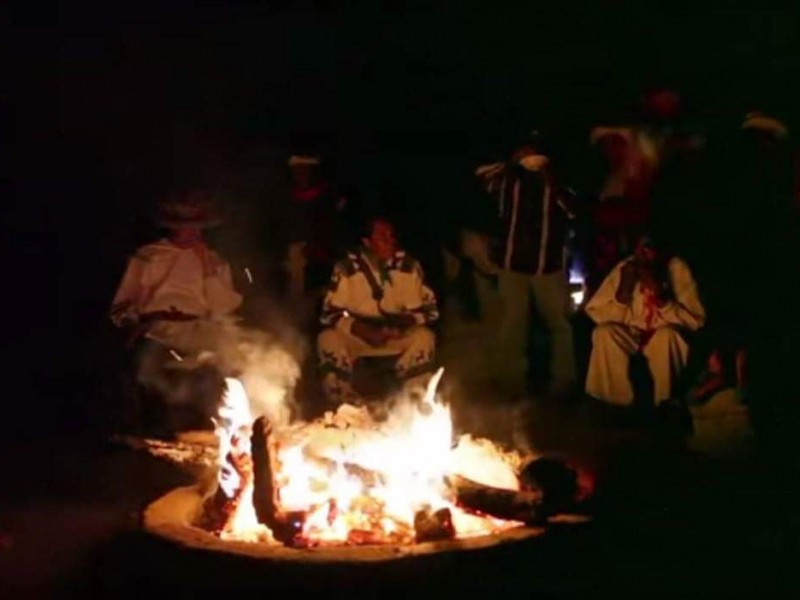 Realizan ceremonia del fuego y el tambor purépecha