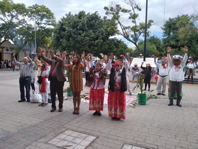 Realizan ceremonia prehispánica por Día Nacional del Maíz