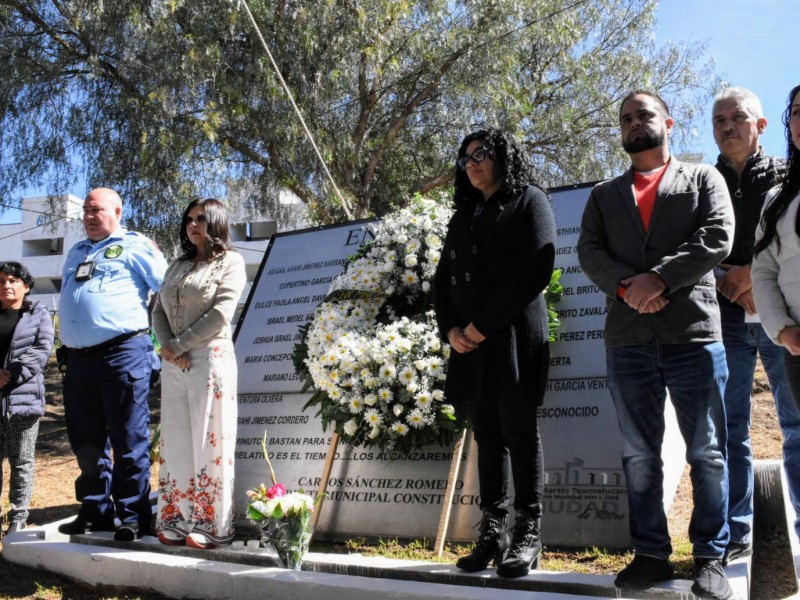 Realizan ceremonia recordando a víctimas de explosión de Texmelucan