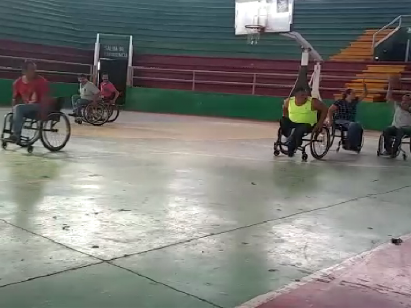 Realizan colecta para comprar sillas de ruedas