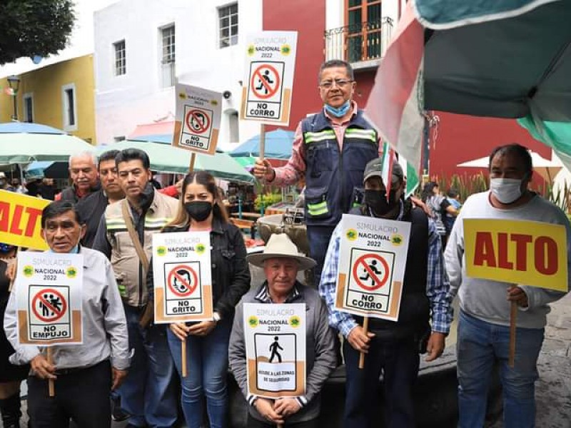 Realizan comerciantes de Los Sapos simulacro